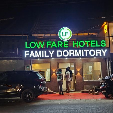 Lowfare Hotels Kozhikode Bagian luar foto